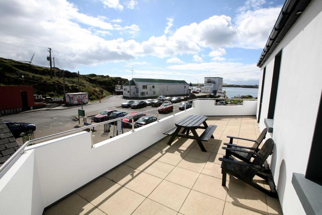 Harbour front apartment in Burtonport